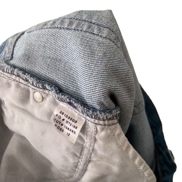 Liz Claiborne Classic Fit Mom Shorts High Rise Blue Denim Shorts in Size 8 - Picture 9 of 9